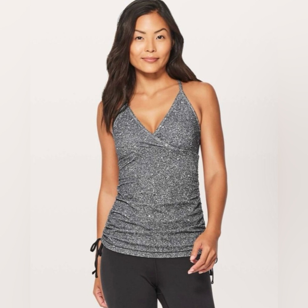 Lululemon top